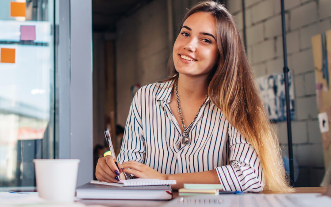 Especialidades del máster y desdobles de primer curso asociados